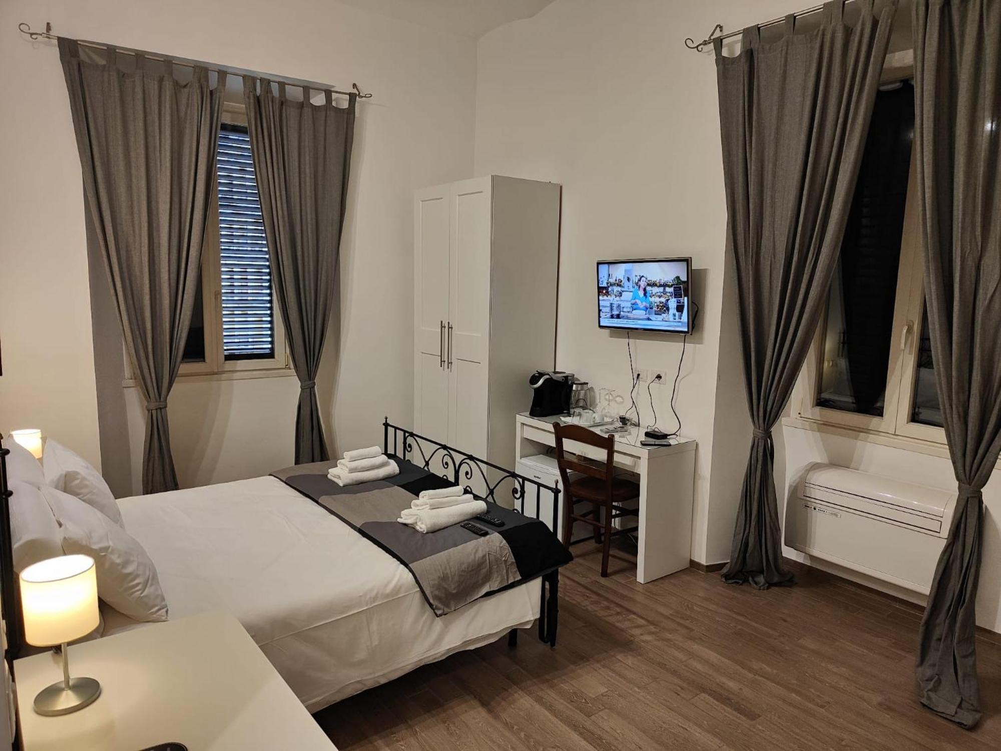 White King Rooms Рим Екстериор снимка