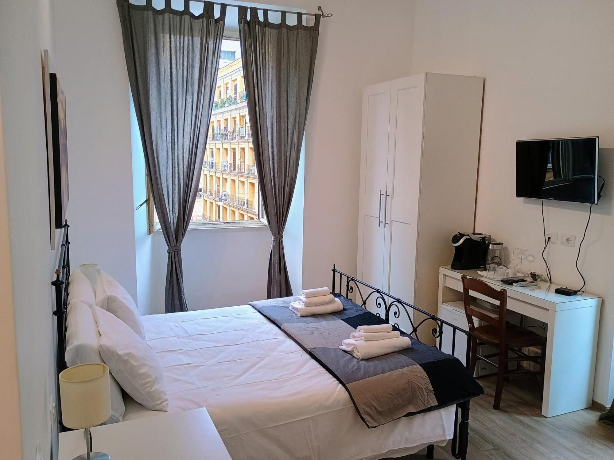 White King Rooms Рим Екстериор снимка